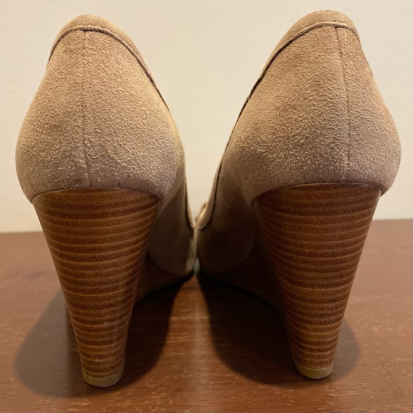 Coach, Size 9, Clay, Laney Kidsuede Wedge EUC - Picture 7 of 10